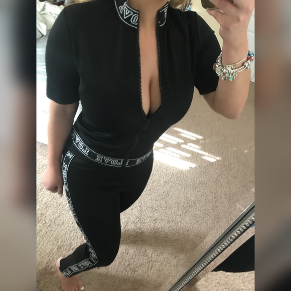 🖤1 SET LEFT💙BNWT 2PC JACKET/ TOP AND BOTTOM LOVE - Picture 6 of 6